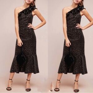 Shoshanna Black One-Shoulder Sequin Midi with Ruffle Shoulder
